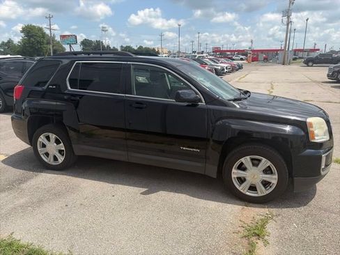 Used 2017 GMC Terrain SLE w/ Convenience Package FWD image 7