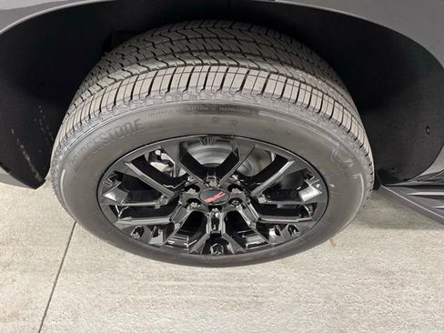 New 2026 GMC Yukon Elevation image 4