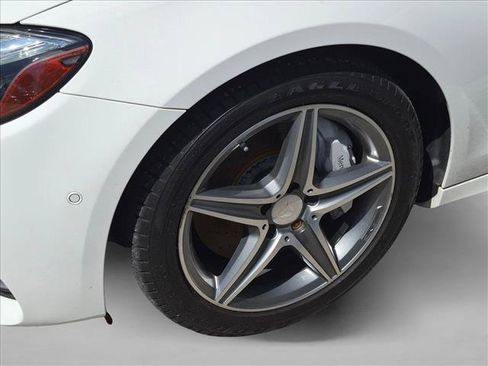 Used 2017 Mercedes-Benz E 300 image 22