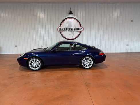 Used 2001 Porsche 911 Carrera 4 image 1