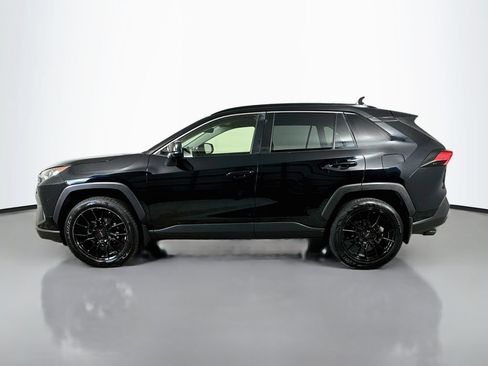 Used 2019 Toyota RAV4 LE w/ Carpet Mat Package AWD/4WD image 4