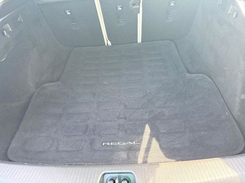 Used 2018 Buick Regal Essence w/ Driver Confidence Package #1 image 26