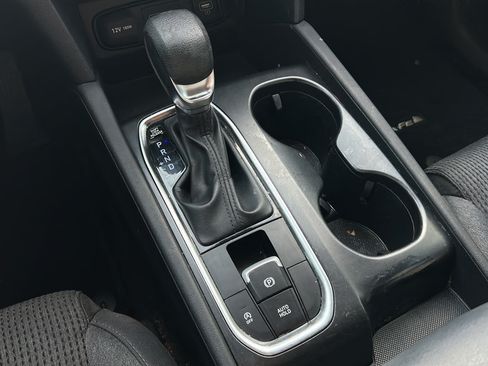 Used 2019 Hyundai Santa Fe SE FWD image 22