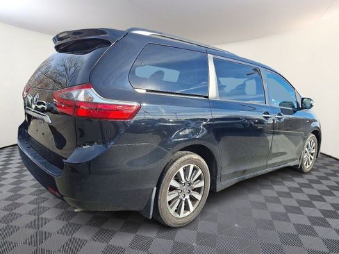 Certified 2020 Toyota Sienna Limited image 5