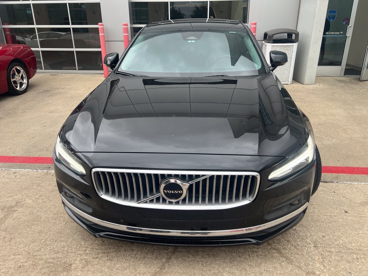 Used 2022 Volvo S90 B6 Inscription w/ Advanced Package AWD/4WD image 10