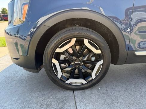 Used 2025 Kia Telluride S AWD/4WD image 4