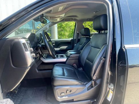 Used 2015 Chevrolet Silverado 1500 LTZ Z71 w/ LTZ Plus Package AWD/4WD image 12