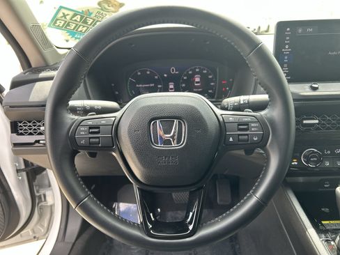 Certified 2025 Honda Accord EX-L image 11