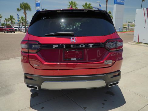 New 2026 Honda Pilot Touring image 6