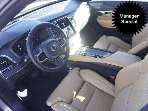 Used 2023 Volvo XC90 B6 Ultimate image 18