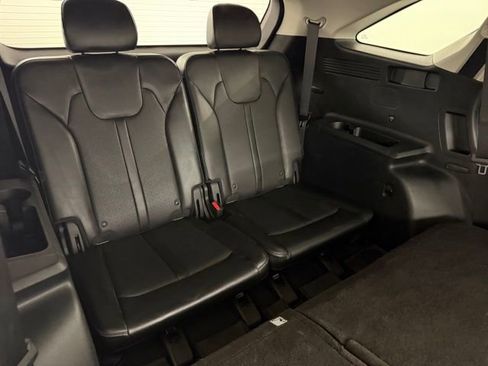 Used 2022 Kia Sorento S image 12