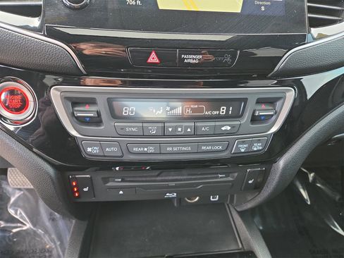 Used 2019 Honda Pilot Touring image 30