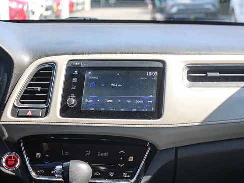 Used 2019 Honda HR-V EX image 18