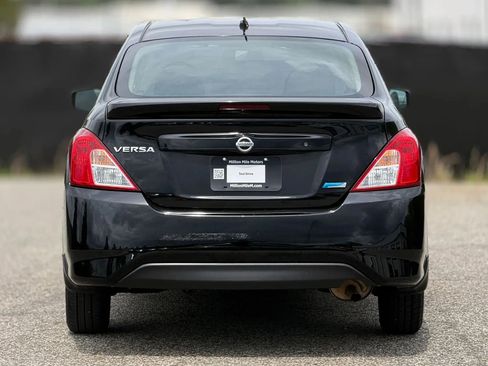 Used 2016 Nissan Versa S Plus FWD image 4