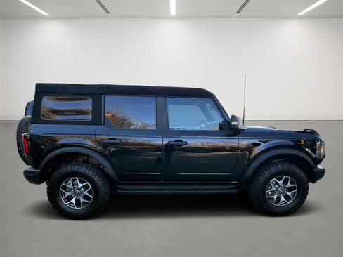 Used 2023 Ford Bronco Badlands image 5