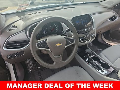 Used 2023 Chevrolet Malibu LS image 15