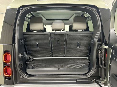 Used 2025 Land Rover Defender 90 S AWD/4WD image 23