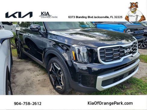 Used 2025 Kia Telluride S FWD image 1