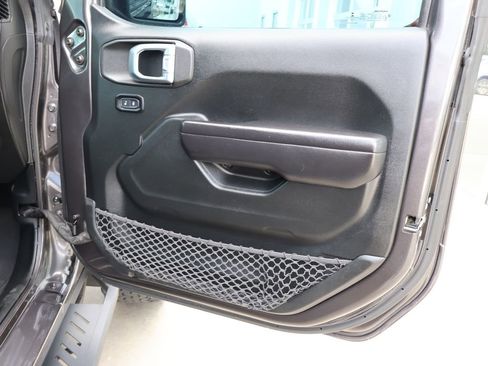 Used 2020 Jeep Wrangler Unlimited Sport AWD/4WD image 30