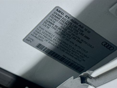 Used 2023 Audi Q3 2.0T Premium image 12