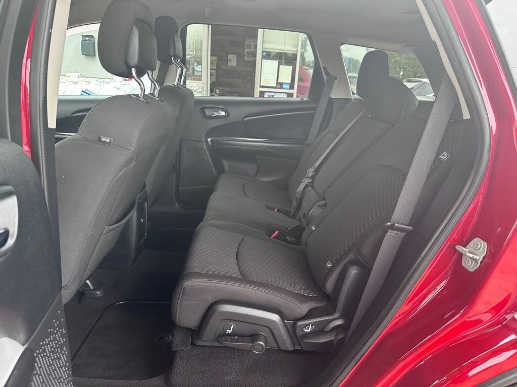 Used 2017 Dodge Journey SXT AWD/4WD image 18