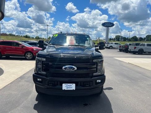 Used 2019 Ford F350 Lariat AWD/4WD image 2