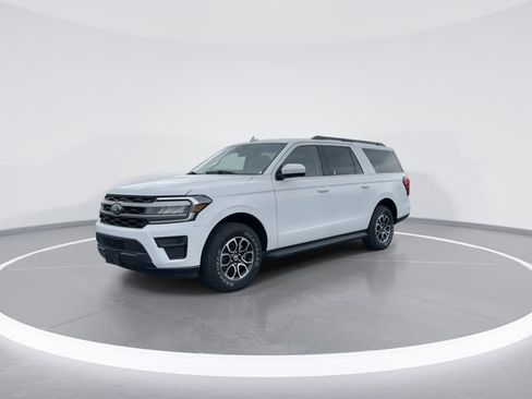 Used 2024 Ford Expedition Max XLT AWD/4WD image 4