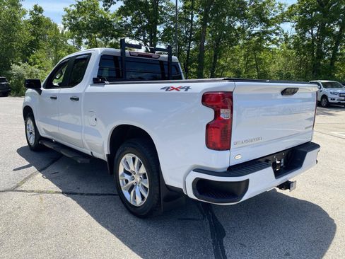 Used 2023 Chevrolet Silverado 1500 Custom AWD/4WD image 5