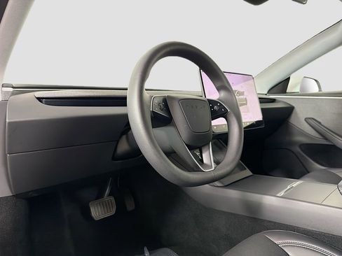 Used 2025 Tesla Model 3 Long Range RWD image 9