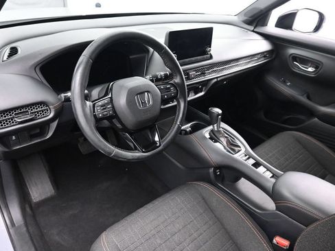 Used 2025 Honda HR-V Sport image 10