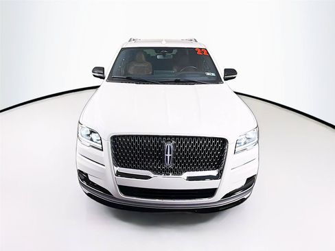Used 2022 Lincoln Navigator L Reserve AWD/4WD image 13