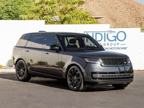 Used 2023 Land Rover Range Rover Long Wheelbase SE AWD/4WD image 4