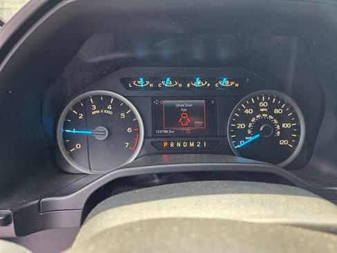 Used 2016 Ford F150 XLT w/ Equipment Group 302A Luxury AWD/4WD image 4