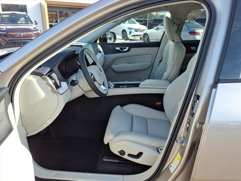 New 2026 Volvo XC60 B5 Ultra w/ Climate Package image 10