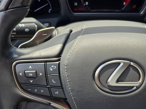 Used 2021 Lexus LS 500 w/ Interior Upgrade Package RWD image 19