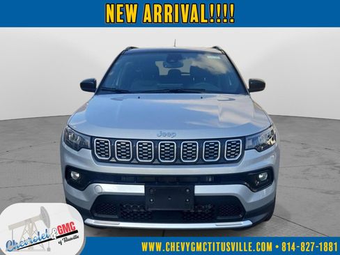 Used 2025 Jeep Compass Limited image 8