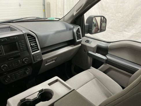 Used 2017 Ford F150 XLT w/ Equipment Group 301A Mid image 38