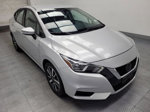 Used 2021 Nissan Versa SV FWD image 13