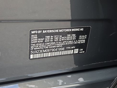 Used 2026 BMW X7 xDrive40i w/ M Sport Package image 26