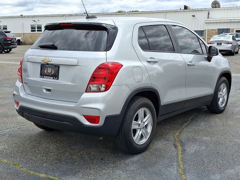Used 2019 Chevrolet Trax LS FWD image 23