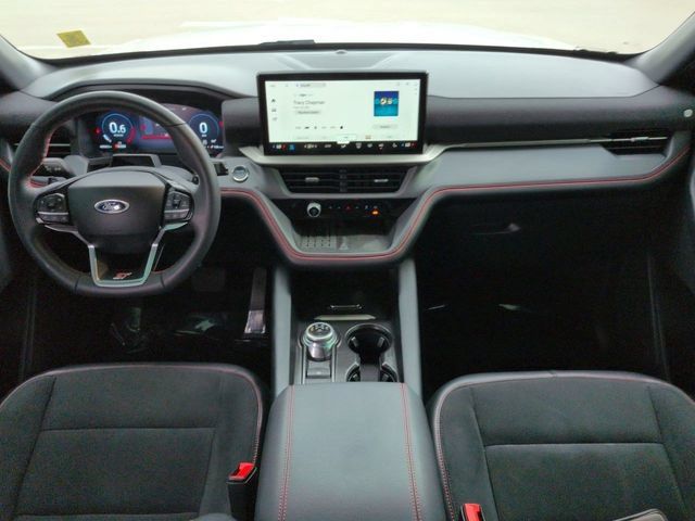 Certified 2025 Ford Explorer ST RWD image 15