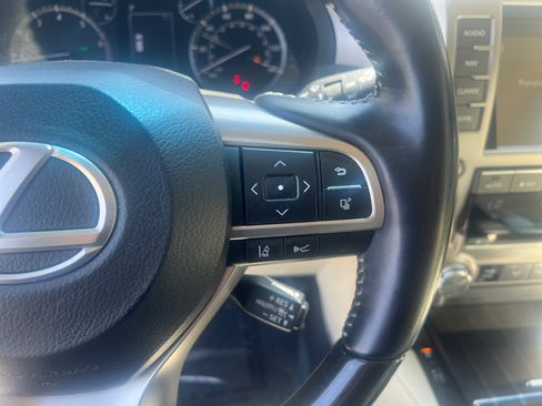Used 2020 Lexus GX 460 Luxury w/ Luxury Sport Package AWD/4WD image 17