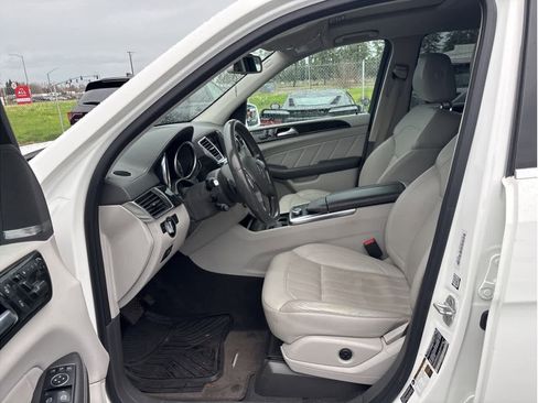 Used 2016 Mercedes-Benz GL 320 GL 350 BlueTEC image 12