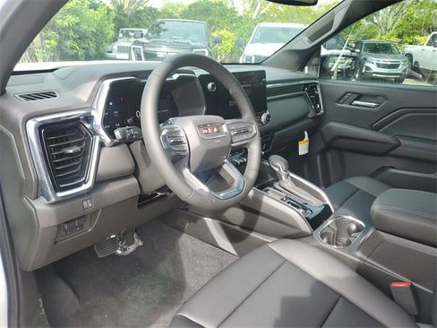 New 2025 GMC Canyon Elevation w/ Convenience Package image 8