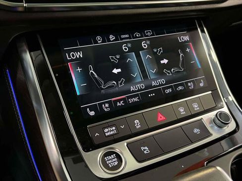 Used 2023 Audi Q8 Premium Plus w/ Premium Plus Package image 29