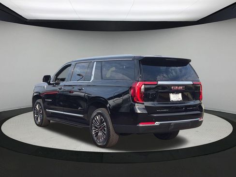 New 2026 GMC Yukon XL Elevation w/ Elevation Premium Package RWD image 3