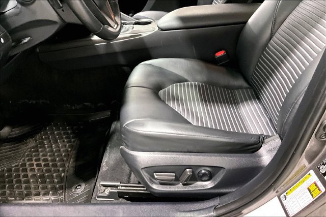 Used 2024 Toyota Camry SE FWD image 24