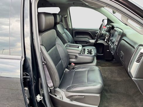Used 2018 Chevrolet Silverado 1500 LT AWD/4WD image 28