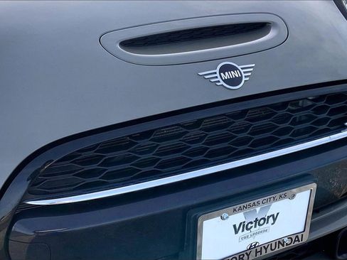 Used 2020 MINI Cooper S w/ Premium Package image 24