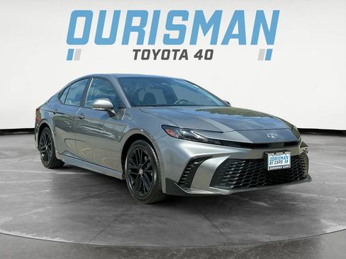 Certified 2025 Toyota Camry SE w/ Convenience Package AWD/4WD image 1